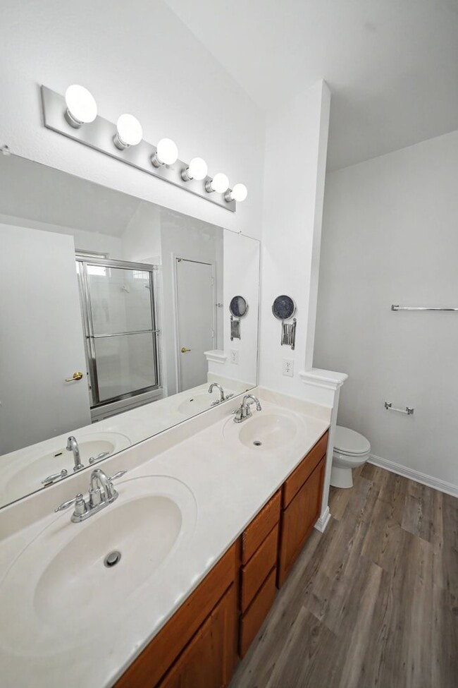 Building Photo - Updated Single-Story Home in Escondido North - Realtor Commission: $500