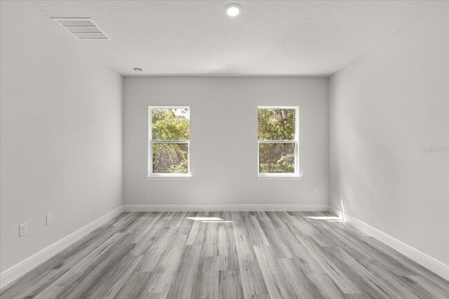 Building Photo - 6761 SW 151 Loop