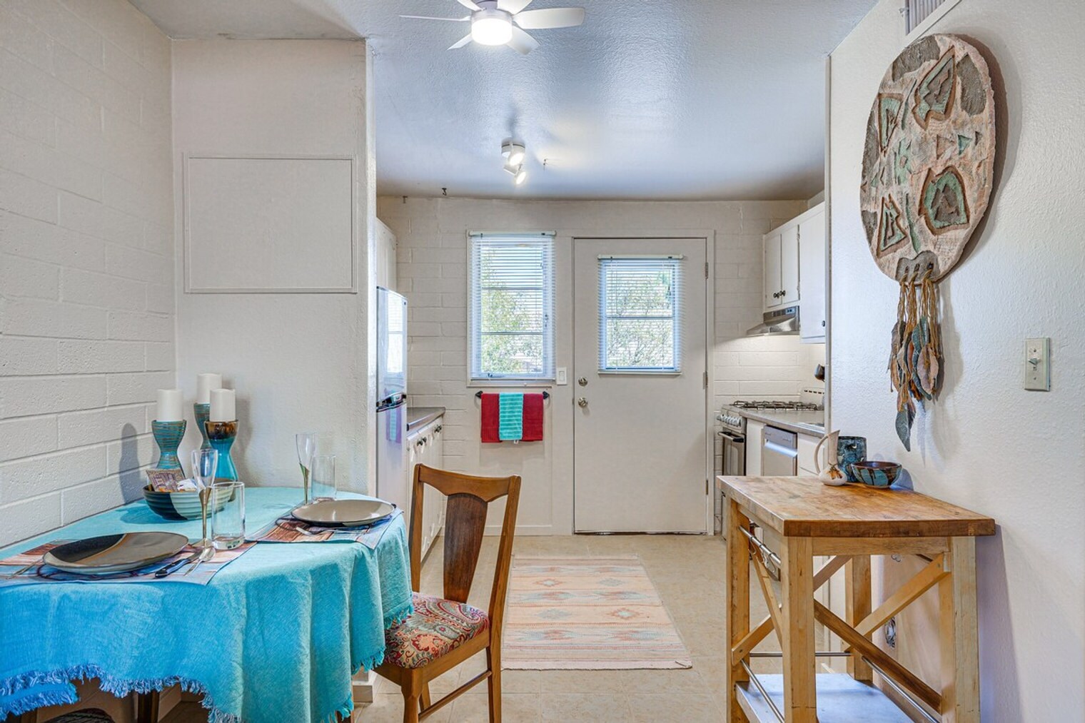 Building Photo - 329 S Paseo Tierra