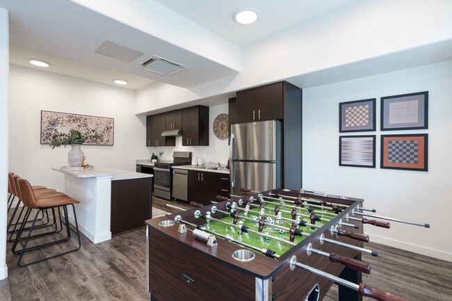 Clubhouse - Serra Apartments