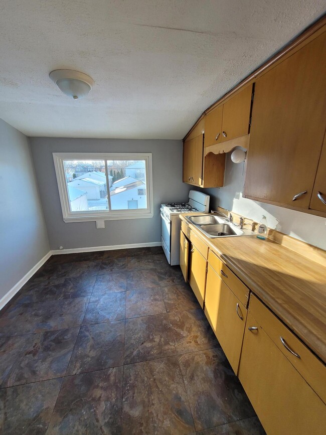 Building Photo - 6183 N 38th St