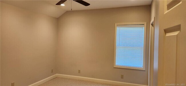 Building Photo - 279 Quarry Rd