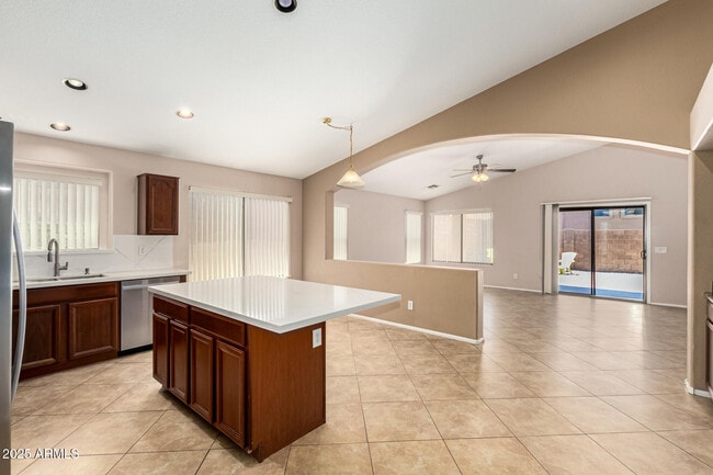 Building Photo - 28916 N Nobel Rd