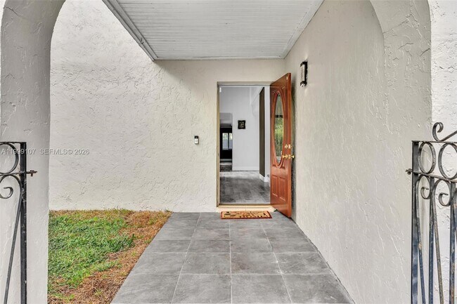 Building Photo - 17532 NW 61st Ct N