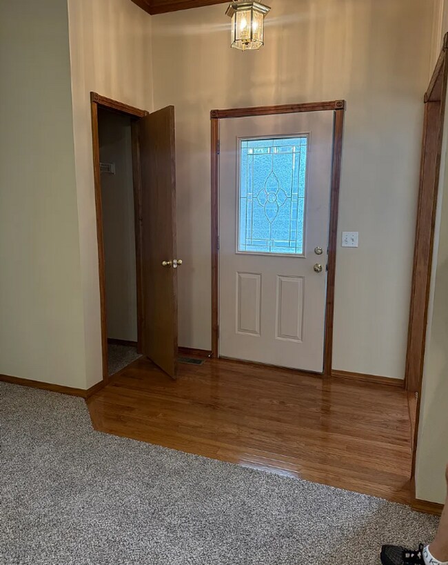 Building Photo - BEAUTIFUL FULLY FENCED HOME IN NIXA SCHOOL...