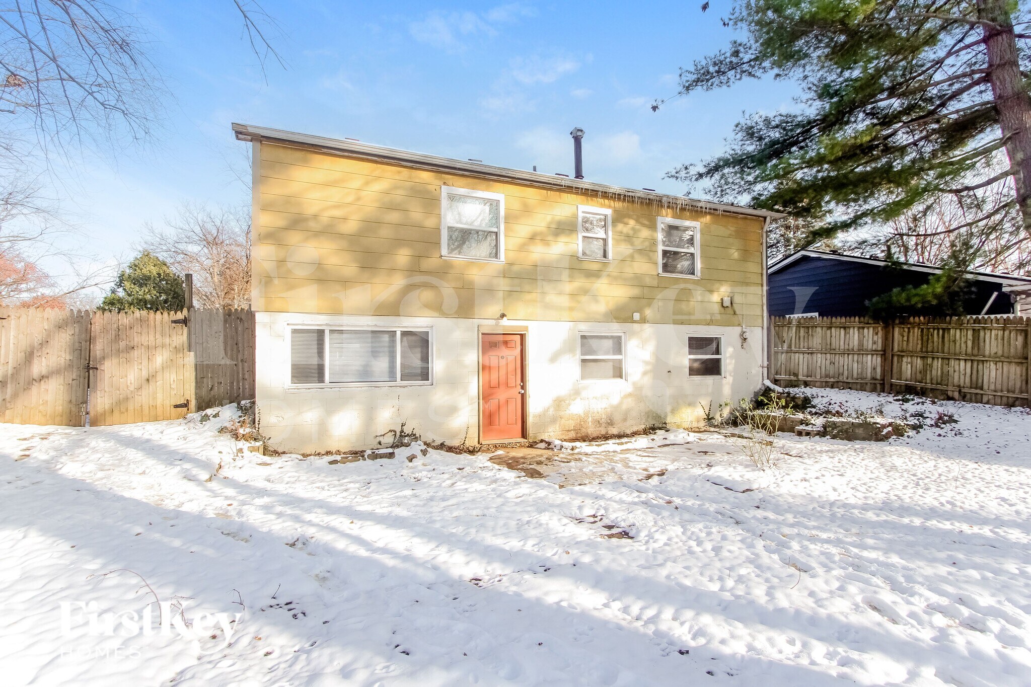 Building Photo - 3526 N Faculty Dr