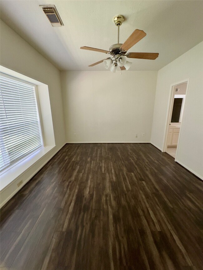 Building Photo - 16315 Cobble Springs Ct
