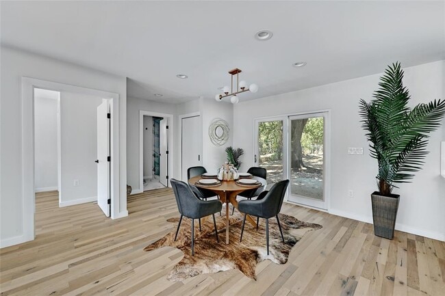 Building Photo - 5102 Ravensdale Ln
