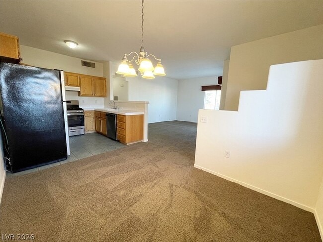 Building Photo - 2110 Los Feliz St