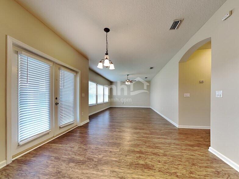 Building Photo - 2730 Wood Stork Trail