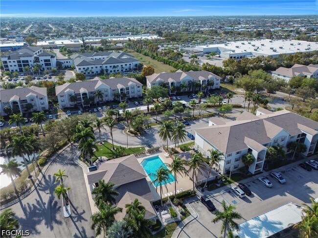 Building Photo - 1767 Four Mile Cove Pkwy