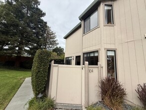 Building Photo - UPDATED TWO BEDROOM / ONE BATH TWO-STORY C...