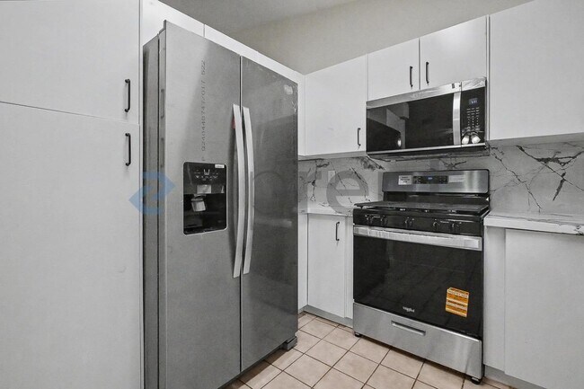 Building Photo - 8375 Grand Cru Dr