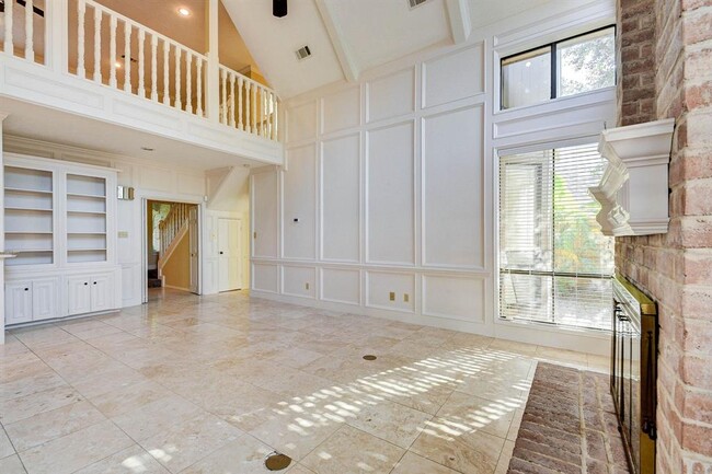 Building Photo - 11743 Riverview Dr