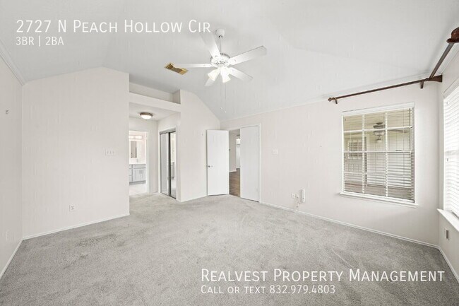 Building Photo - 2727 N Peach Hollow Cir