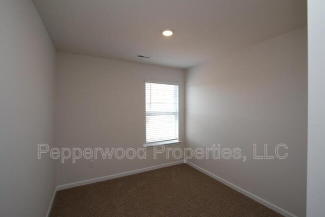 Building Photo - 1317 Wunder Way