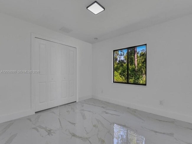 Building Photo - 4745 13th St SW