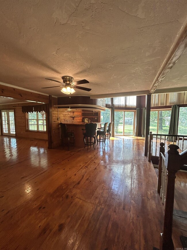 Building Photo - 116 Pineapple Dr