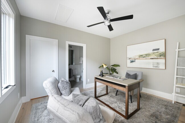 Building Photo - 1242 2nd Ave S