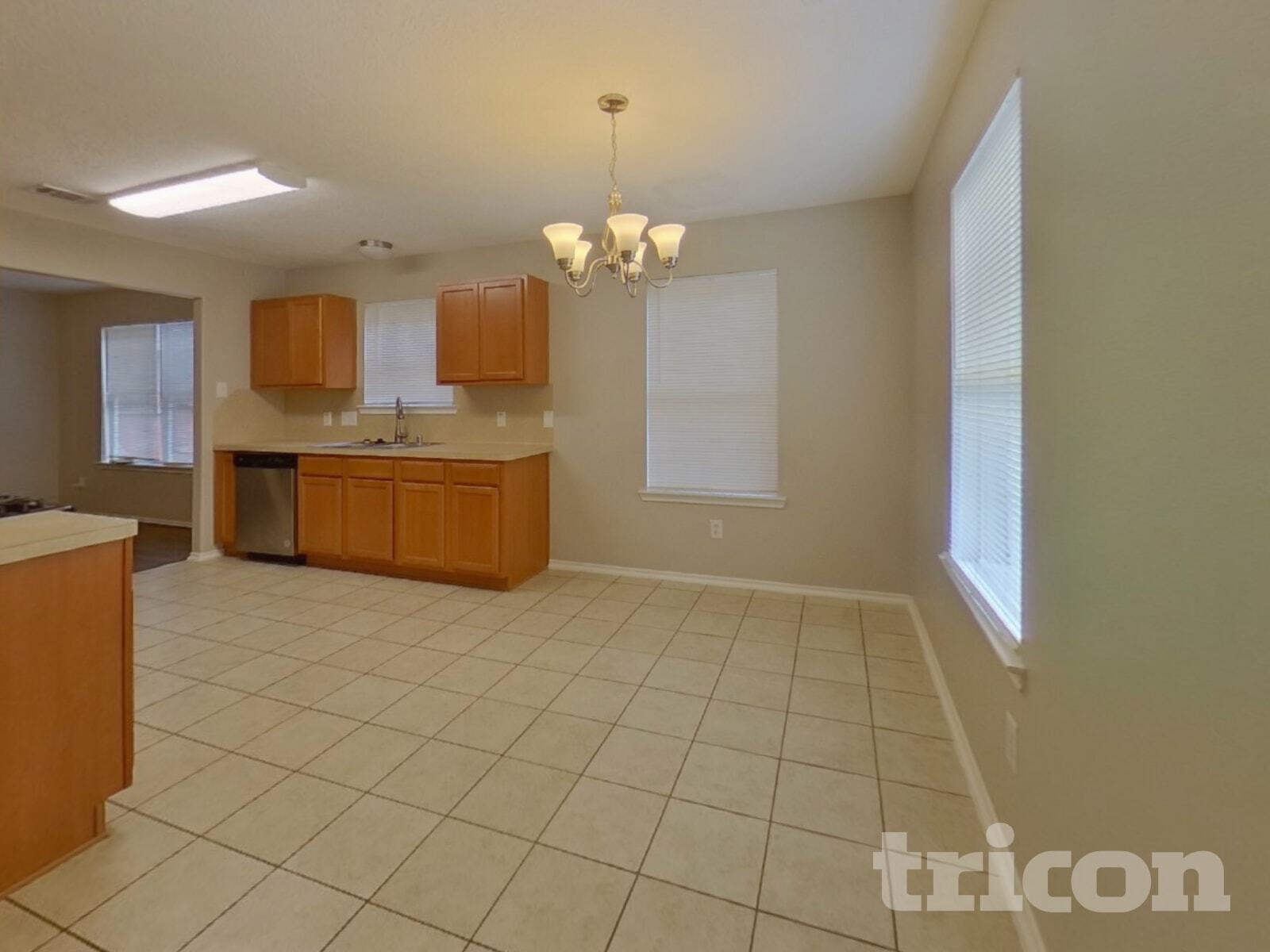 Building Photo - 33107 Cottonwood Bend
