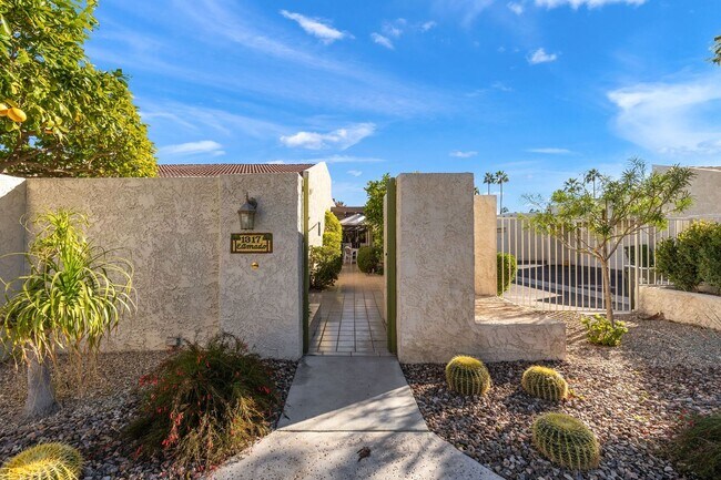 Building Photo - Mountain View Retreat in Palm Springs