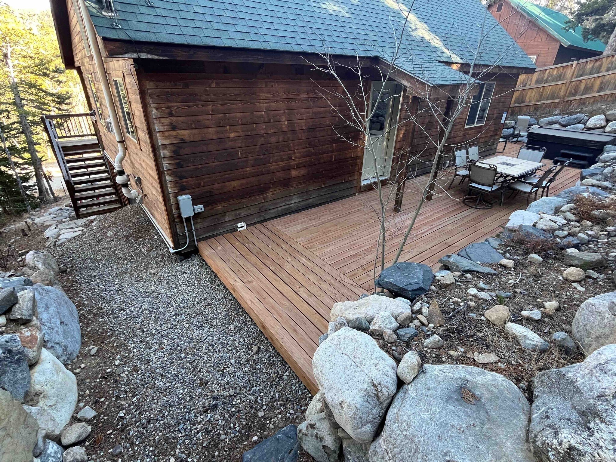 Building Photo - 511 N Aspen St