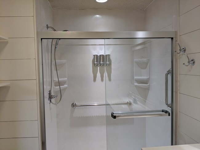 Building Photo - 1309 Carowinds Cir