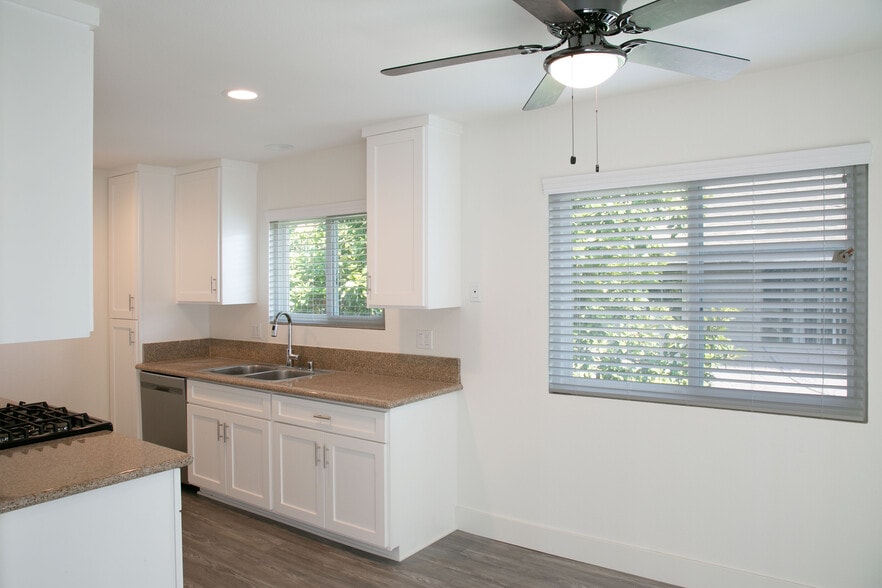 Remodeled Kitchen - 3016 Jeffrey Dr