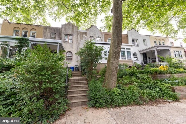 Building Photo - 3429 Osmond St