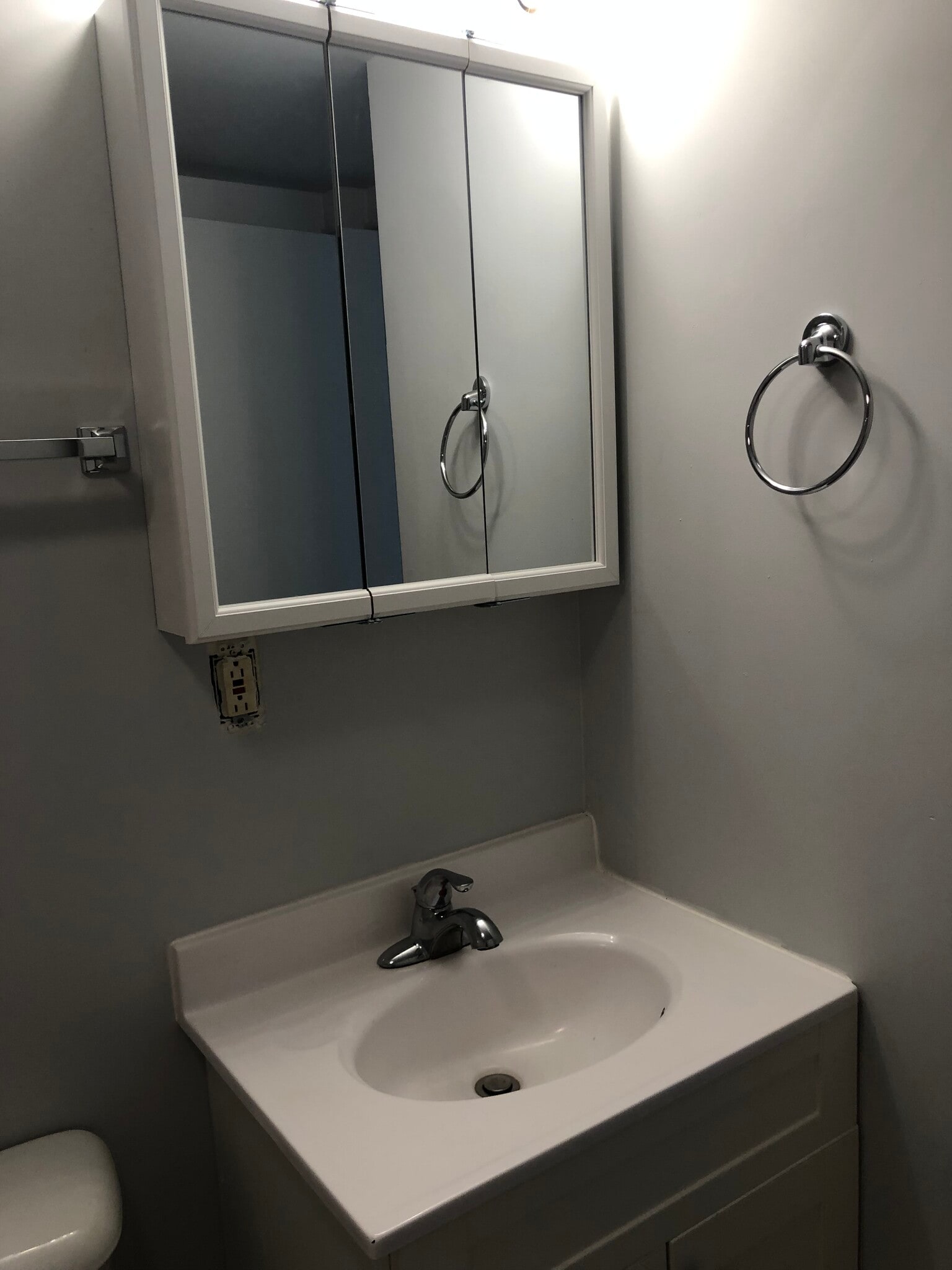 bathroom - 306 E Henry St