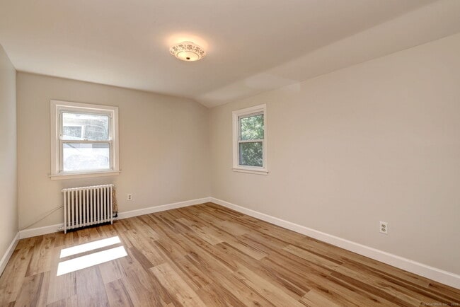 Building Photo - 29 Rangely Dr
