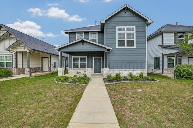 Building Photo - 133 Everglades Dr