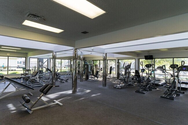 Building Photo - 1710 Messner Dr