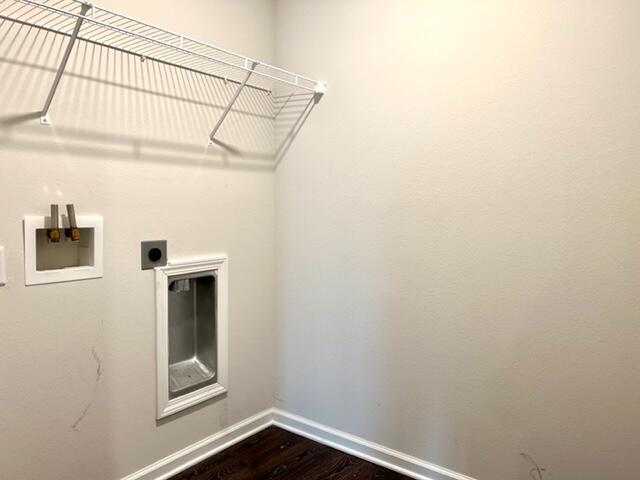 Building Photo - 209 Laurel Hl St