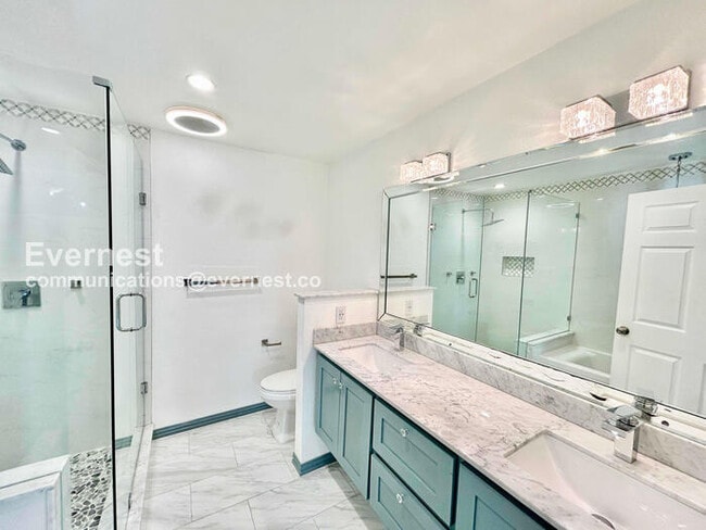 Building Photo - 3030 Anzio Dr