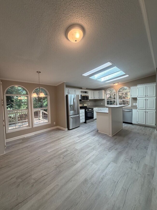 Building Photo - 3 Bedroom, 2.5 Bath Brand New Home for Rent (PARKWOOD AREA OF MONROE)