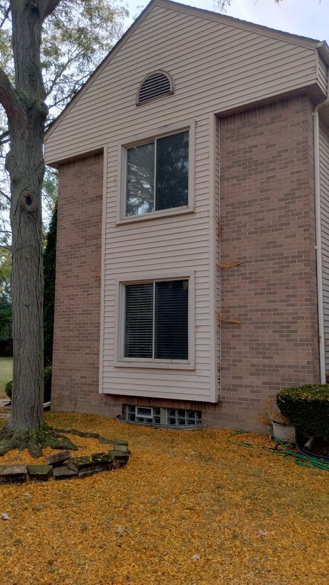 Building Photo - 24757 Bashian Dr