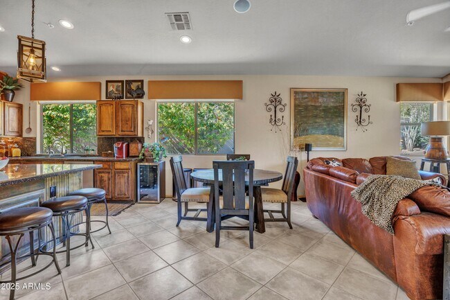 Building Photo - 10655 E Acacia Dr