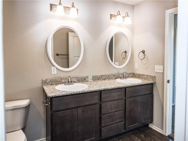 Building Photo - 8800 SW 45th Terrace