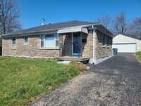 Building Photo - 297 Saint Margaret Dr