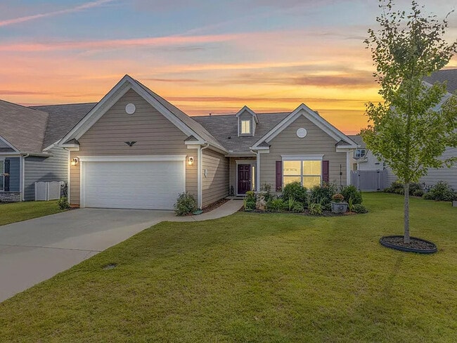 Primary Photo - 3 Bedrooms 2 Bathrooms