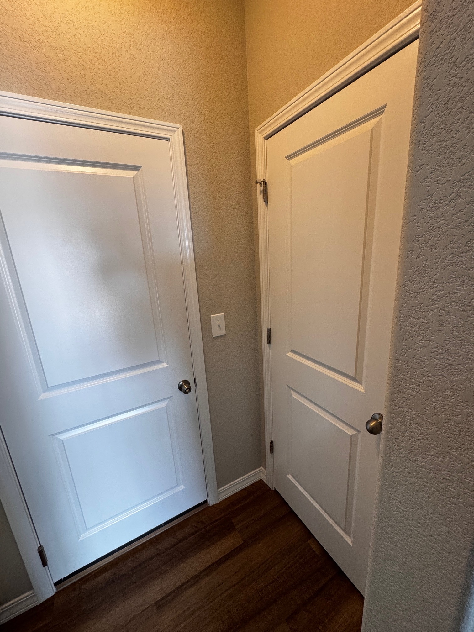 Garage door and pantry - 10831 Rowena Wy