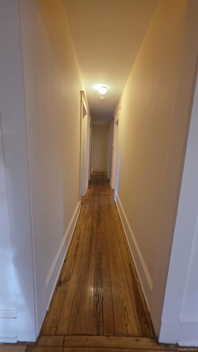 Building Photo - 41 Innis Ave
