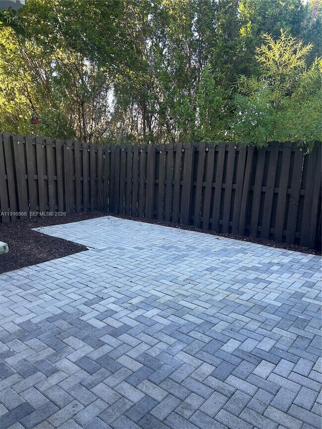 Building Photo - 10771 NW 76th Ln