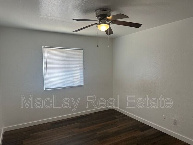 Building Photo - 2918 E Roeser Rd