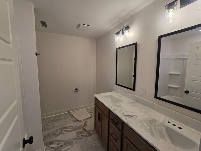 Building Photo - New Construction Ruby Floor Plan Near Exit 4