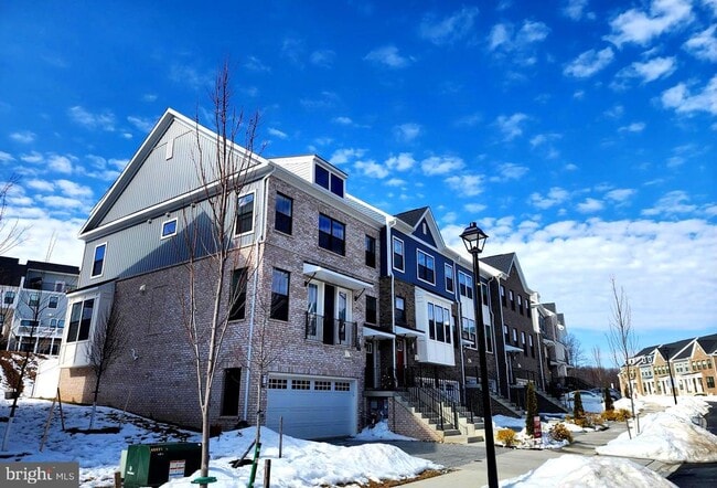 Building Photo - 11532 Kirkleigh Dr