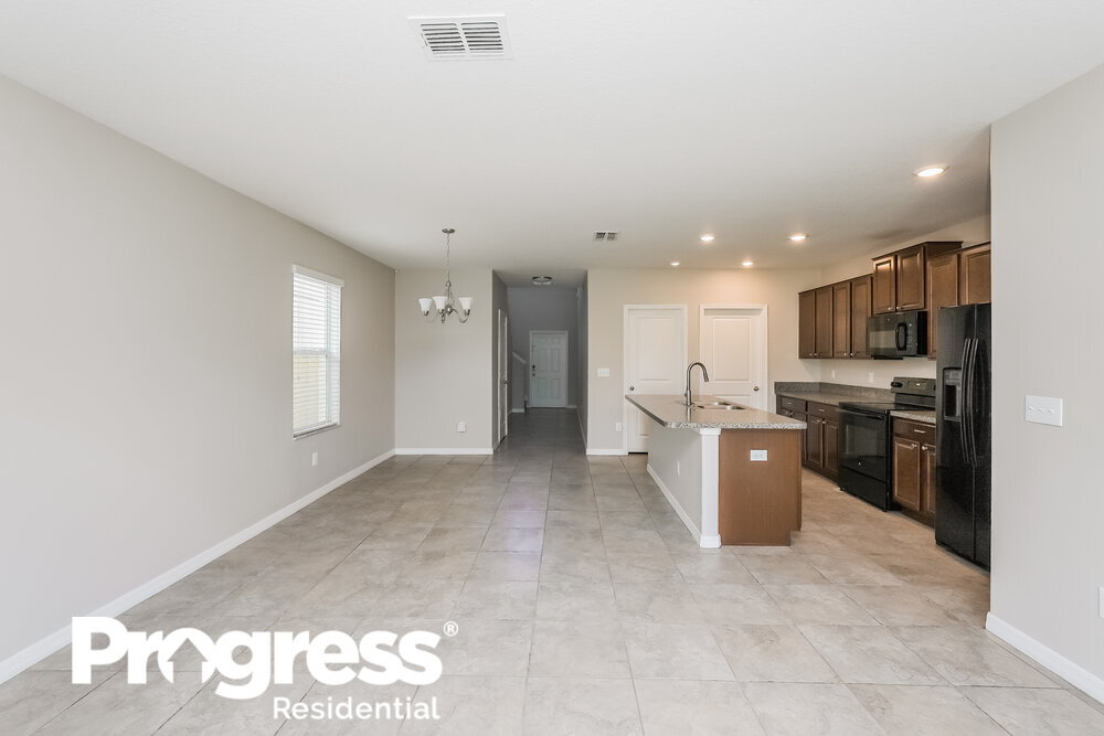 Building Photo - 6807 Blue Moon Wy