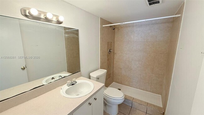 Building Photo - 415 Executive Center Dr