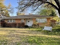 Building Photo - 1217 Linden Dr